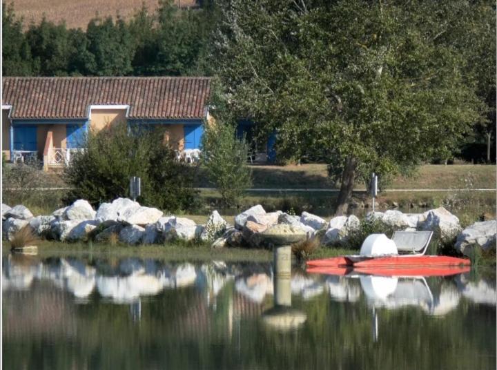 Charmante Maison Renovee, Proche Lac Et Centre-Ville LʼIsle-Jourdain Esterno foto